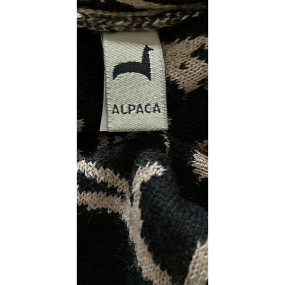 PERUVIAN 100% ALPACE Knitted Cardigan Embroidered Metal Clasp Beige Scroll Desig - Picture 7 of 8